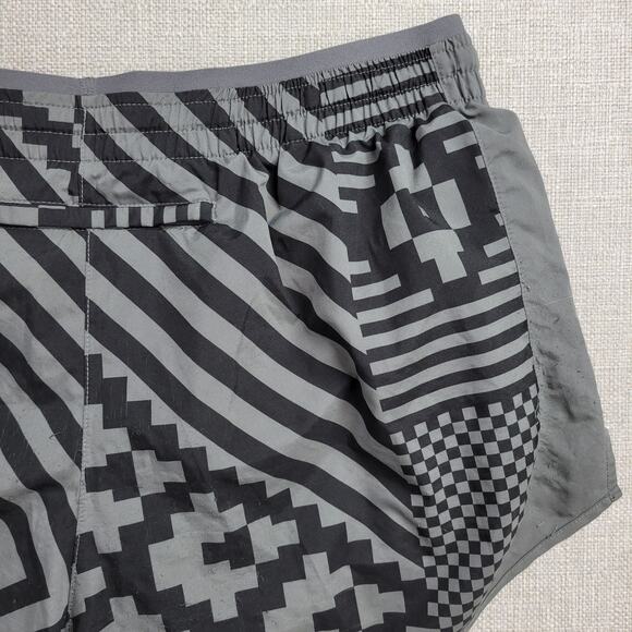 Nike Tempo Runway Lux Dri-FIT Women's M Black Gray Running Athletic Shorts - Picture 5 of 12